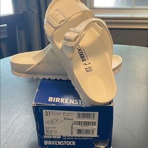 Birkenstock Arizona Women’s Classic White Sandals